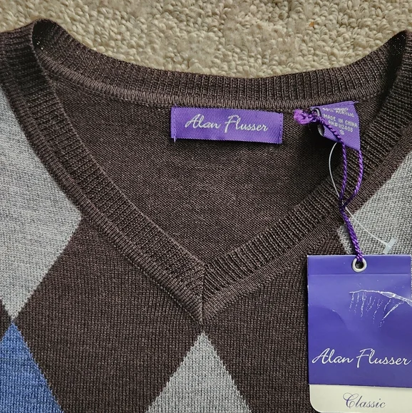 Alan Flusser Merino Wool Brown v neck Argyle Print Sweater NWT mens small golf - Picture 4 of 4